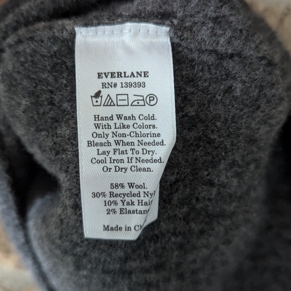 NWT Everlane The Cozy Stretch Tank Top Wool Yak Hair Blend Small Gray - Picture 7 of 8